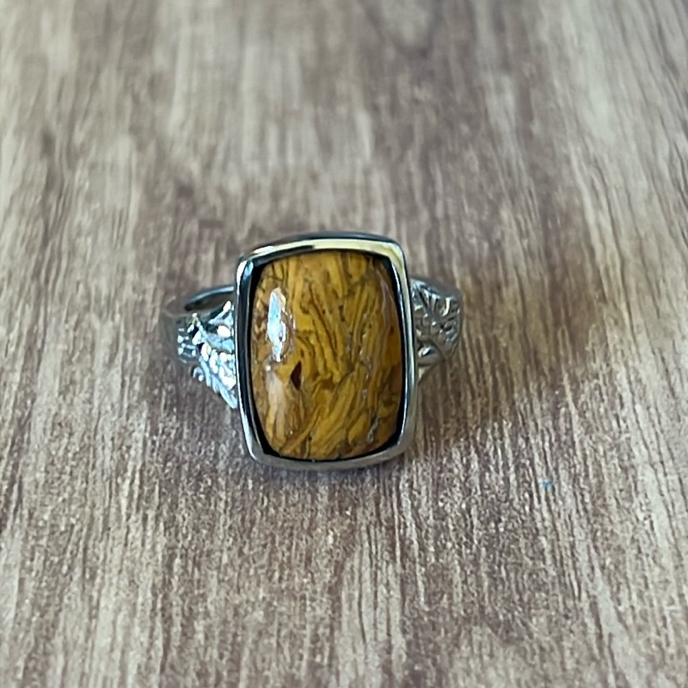 Script Stone Women's Ring